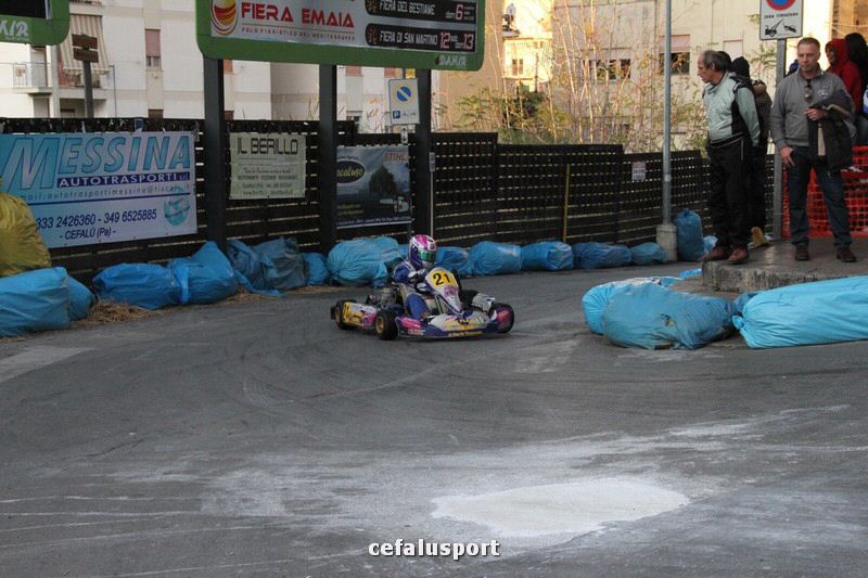 111120 sport2 334_tn.jpg